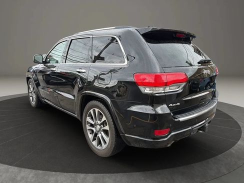 Used 2017 Jeep Grand Cherokee Overland w/ Jeep Active Safety Group AWD/4WD image 7