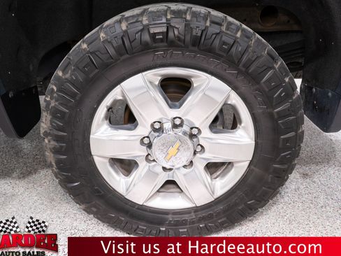 Used 2021 Chevrolet Silverado 2500 LTZ w/ LTZ Convenience Package image 10