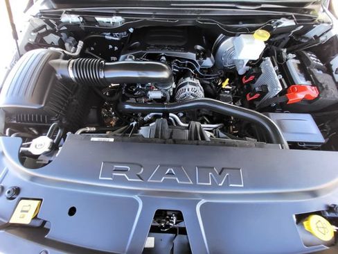 Used 2021 RAM 1500 Laramie AWD/4WD image 10