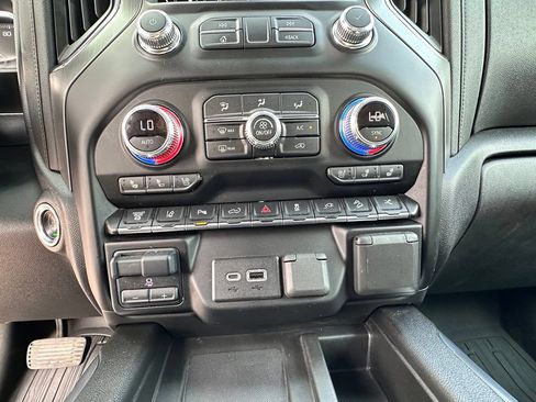 Certified 2021 GMC Sierra 2500 Denali w/ Denali Ultimate Package AWD/4WD image 36