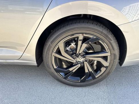 New 2026 Volkswagen Jetta SE image 6