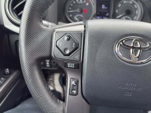 Used 2020 Toyota Tacoma TRD Sport w/ TRD Premium Sport Package image 17