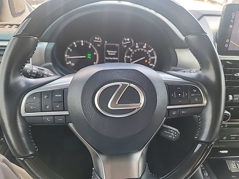 Used 2022 Lexus GX 460 Premium w/ Premium Package AWD/4WD image 21