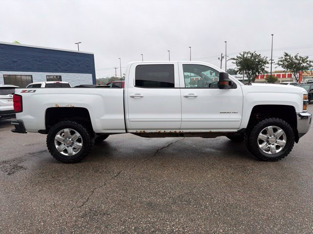 Used 2015 Chevrolet Silverado 2500 LT w/ LT Convenience Package AWD/4WD image 6