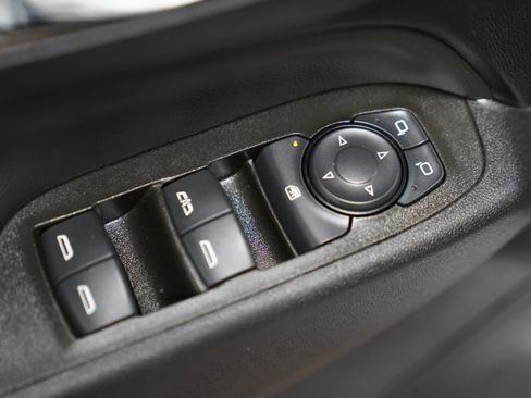 Used 2024 Chevrolet Equinox LT w/ LPO, Floor Liner Package image 16