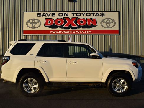 Certified 2019 Toyota 4Runner SR5 Premium image 8