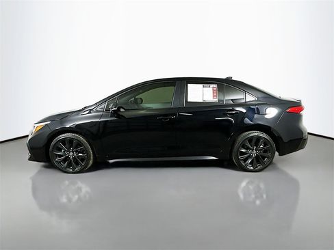 Used 2024 Toyota Corolla SE image 5