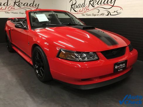 Used 2004 Ford Mustang GT RWD image 3
