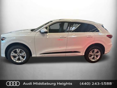 New 2025 Audi Q5 Premium image 3
