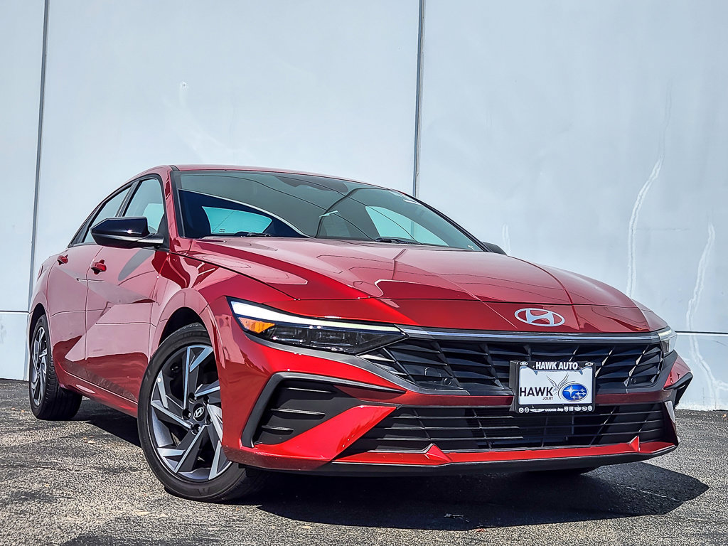 Used 2025 Hyundai Elantra Sport FWD image 1