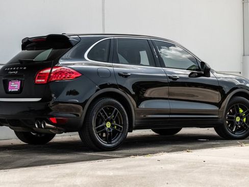 Used 2014 Porsche Cayenne S AWD/4WD image 49
