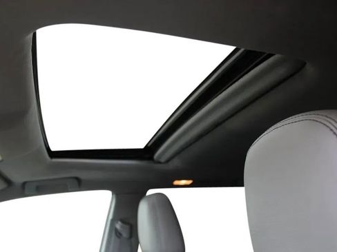 Used 2019 Toyota Highlander Limited image 31