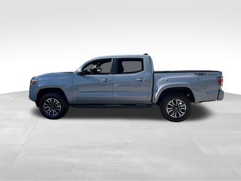 Used 2021 Toyota Tacoma TRD Sport RWD image 7