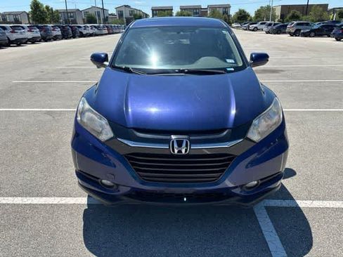 Used 2017 Honda HR-V EX image 8