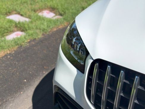 Used 2025 Mercedes-Benz GLS 63 AMG 4MATIC image 9