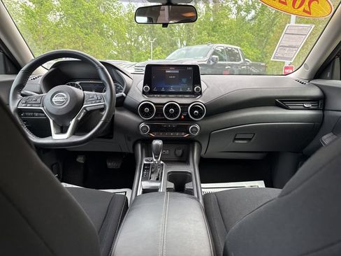 Used 2022 Nissan Sentra SV w/ All-Weather Package FWD image 17