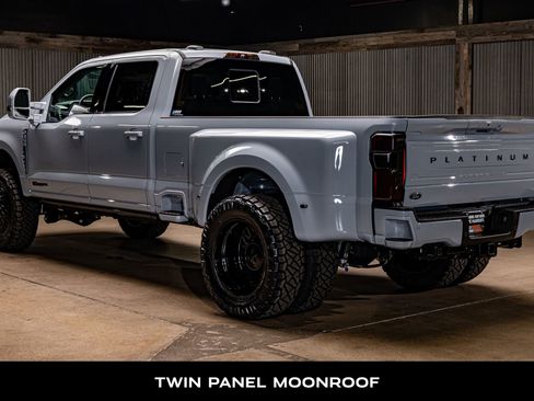 Used 2026 Ford F350 Platinum w/ Platinum Plus Package image 7