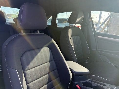 Used 2023 Volkswagen Jetta Sport image 16
