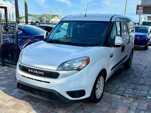 Used 2021 RAM ProMaster City Tradesman SLT image 5