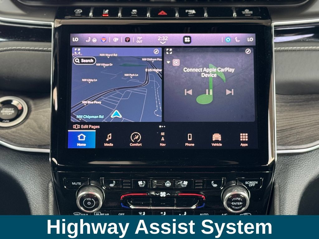 Used 2022 Jeep Grand Cherokee Overland w/ Adv Protech Group III AWD/4WD image 23