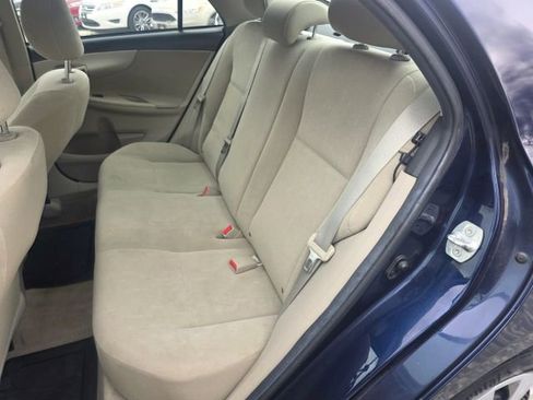 Used 2012 Toyota Corolla image 19