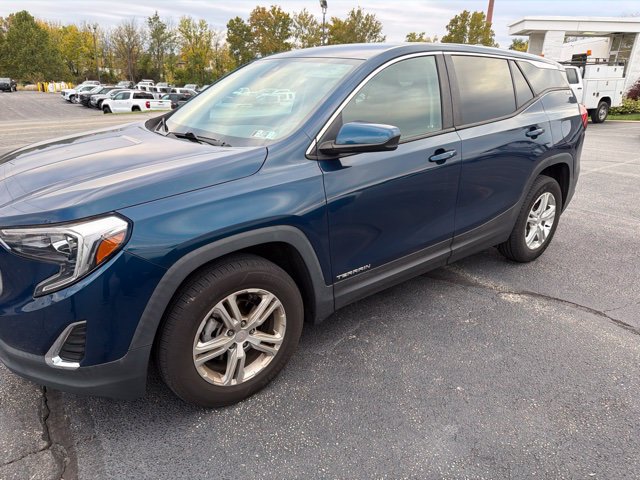 Used 2021 GMC Terrain SLE AWD/4WD image 2