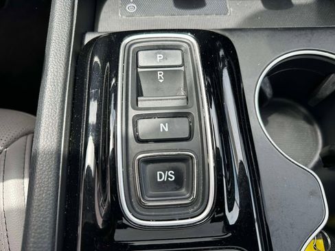 Used 2023 Honda Pilot Elite image 26