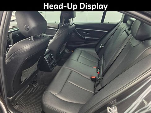 Used 2018 BMW 340i xDrive Sedan w/ Premium Package AWD/4WD image 8