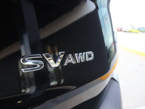 Used 2023 Nissan Rogue SV AWD/4WD image 15