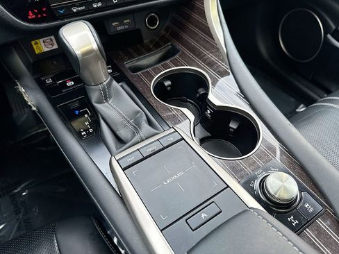 Used 2021 Lexus RX 350L Luxury w/ Accessory Package image 30