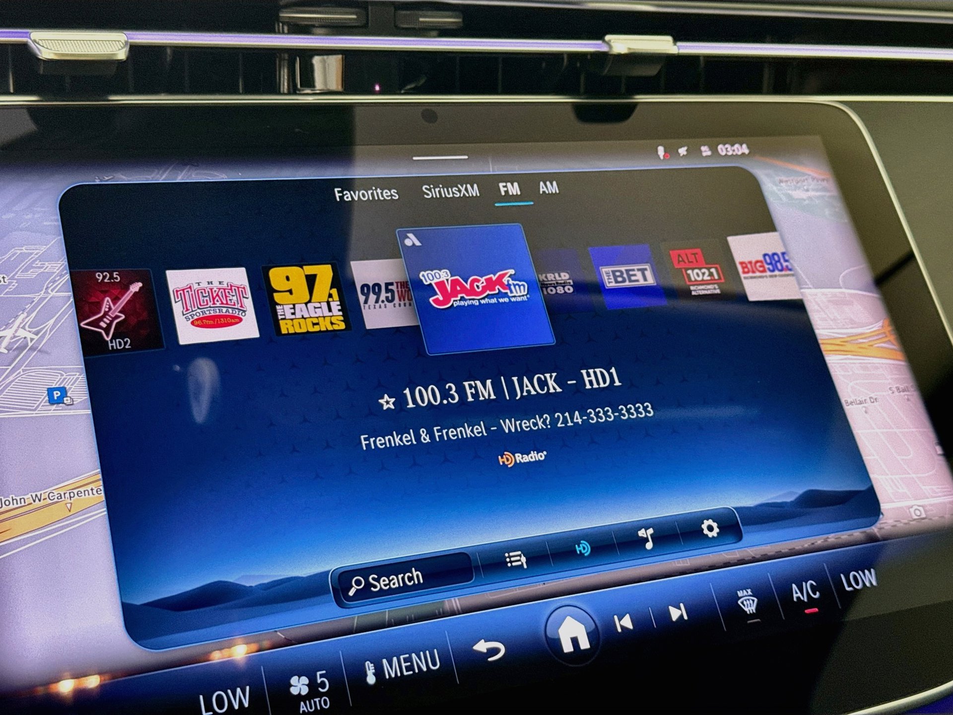 Used 2025 Mercedes-Benz E 350 4MATIC Sedan image 16