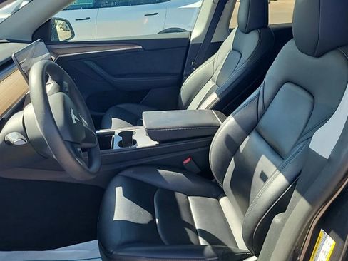 Used 2024 Tesla Model Y Long Range image 4