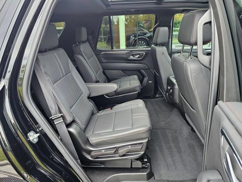 Used 2024 Chevrolet Tahoe RST w/ Luxury Package AWD/4WD image 12
