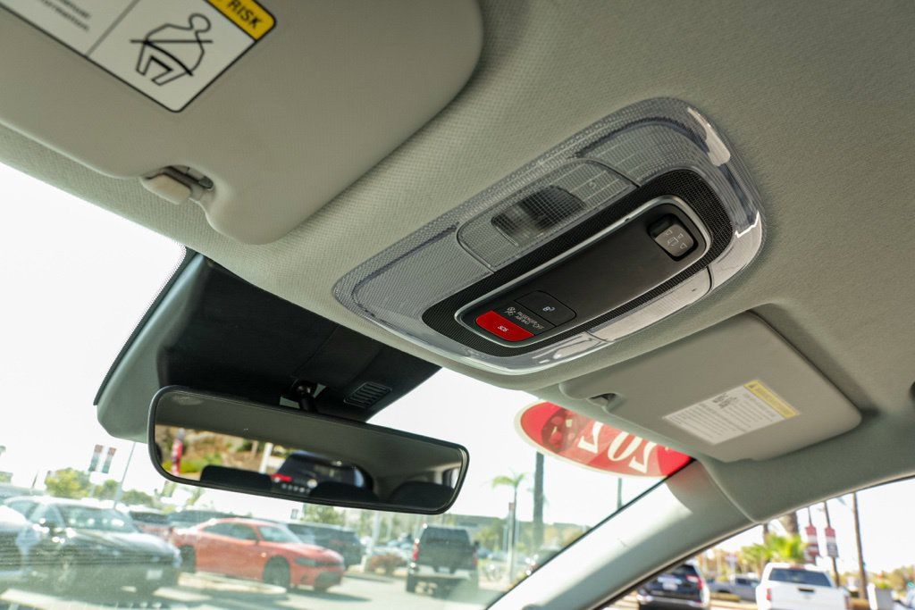 Used 2025 Hyundai Kona SEL FWD image 34