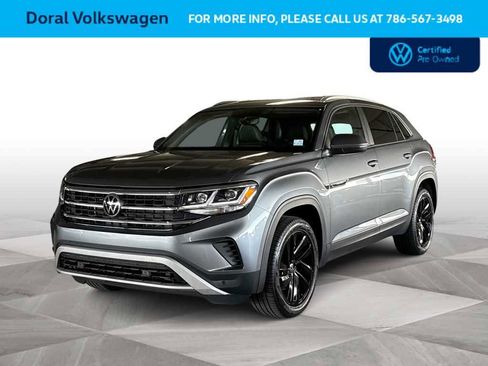 Used 2023 Volkswagen Atlas Cross Sport SE w/ Black Wheel Package FWD image 4