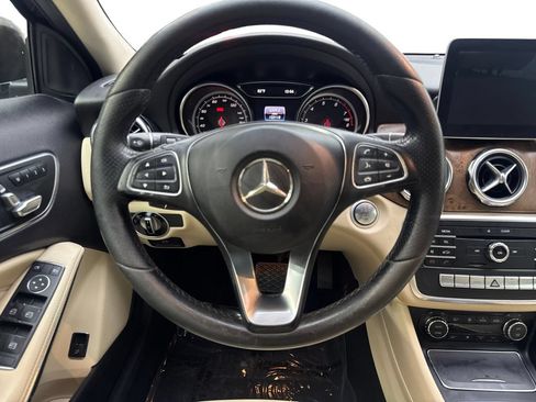 Used 2018 Mercedes-Benz GLA 250 image 53