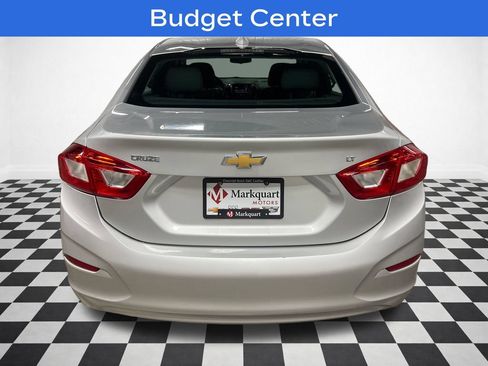 Used 2017 Chevrolet Cruze LT w/ Convenience Package FWD image 7