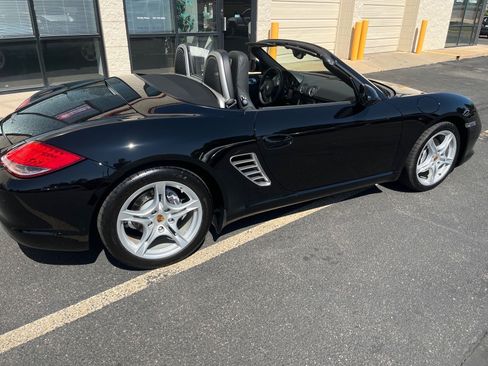 Used 2011 Porsche Boxster RWD image 18