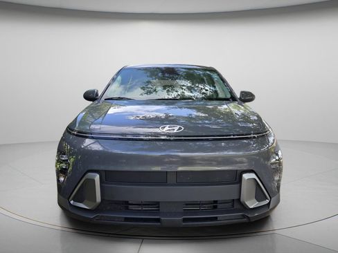 Used 2026 Hyundai Kona SE FWD image 3