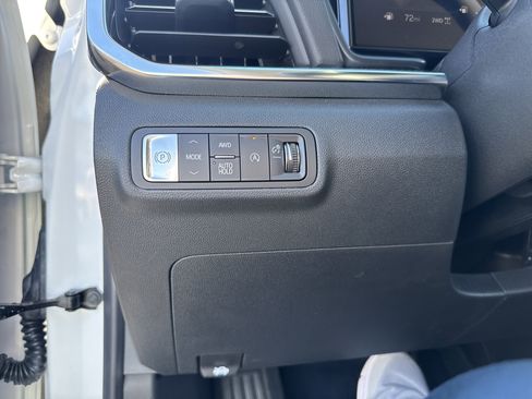 New 2026 GMC Terrain Denali w/ LPO, Floor Liner Package image 31