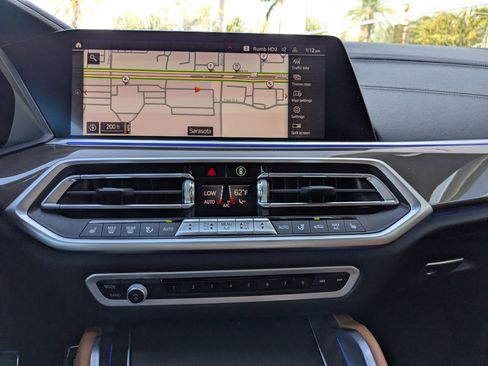 Used 2022 BMW X6 xDrive40i w/ M Sport Package image 22