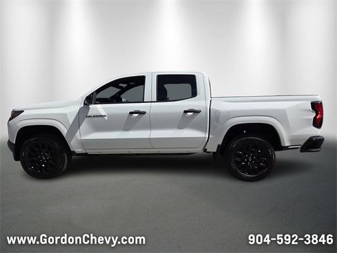 Used 2026 Chevrolet Colorado W/T w/ WT Custom Package image 2