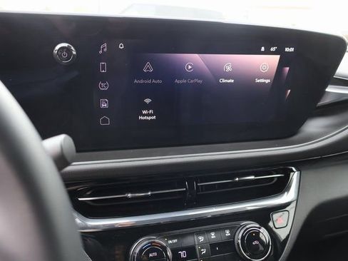 Certified 2025 Buick Envista Sport Touring FWD image 25