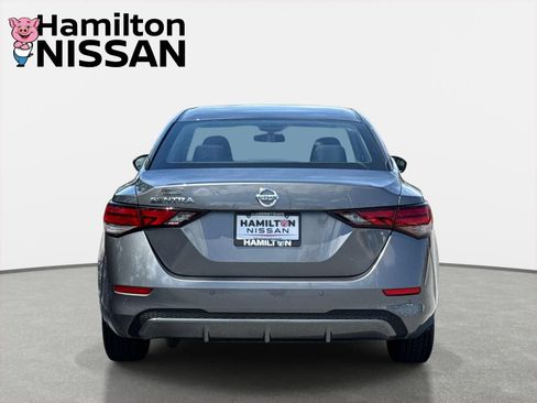 Used 2023 Nissan Sentra S FWD image 3