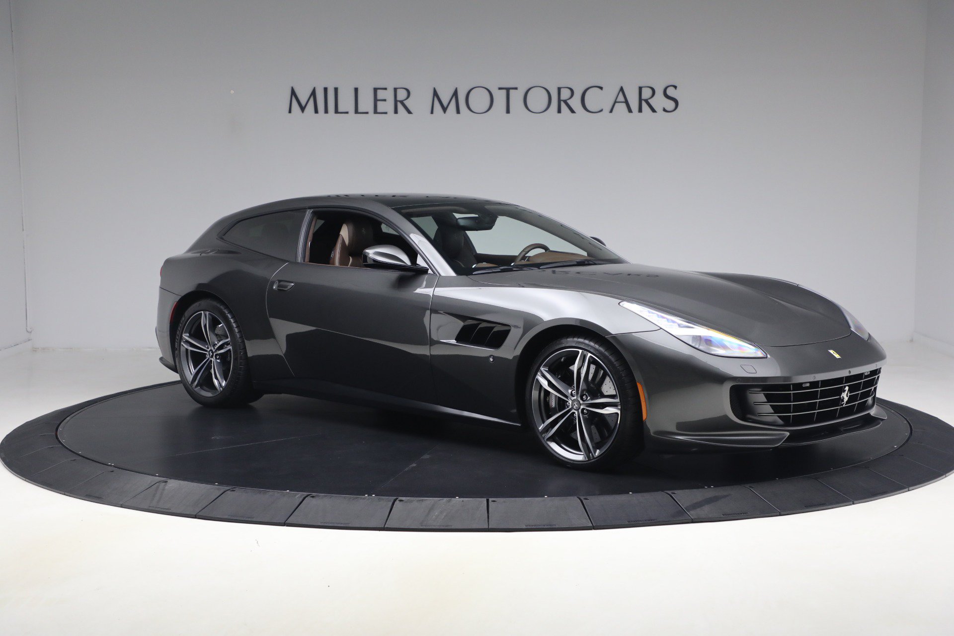 Certified 2019 Ferrari GTC4Lusso AWD/4WD image 11