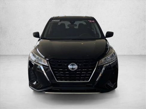 Used 2024 Nissan Kicks S FWD image 7