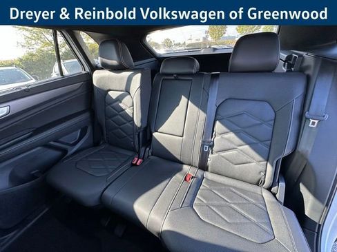 New 2025 Volkswagen Atlas Cross Sport SE image 32