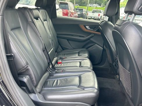 Used 2017 Audi Q7 3.0T Premium Plus AWD/4WD image 14