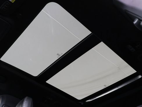 Used 2022 Ford Explorer ST w/ Equipment Group 401A image 23