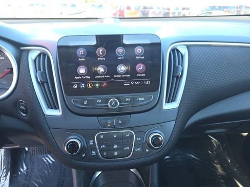 Used 2022 Chevrolet Malibu LT image 30